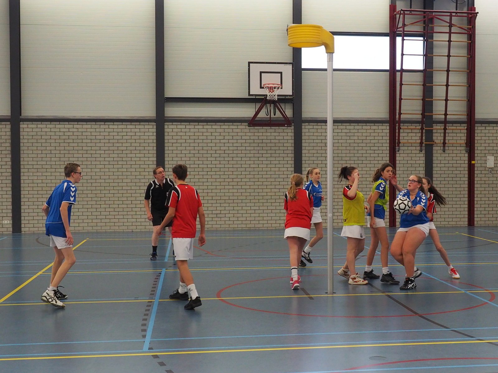 Korfbal B2_28 november-007.JPG